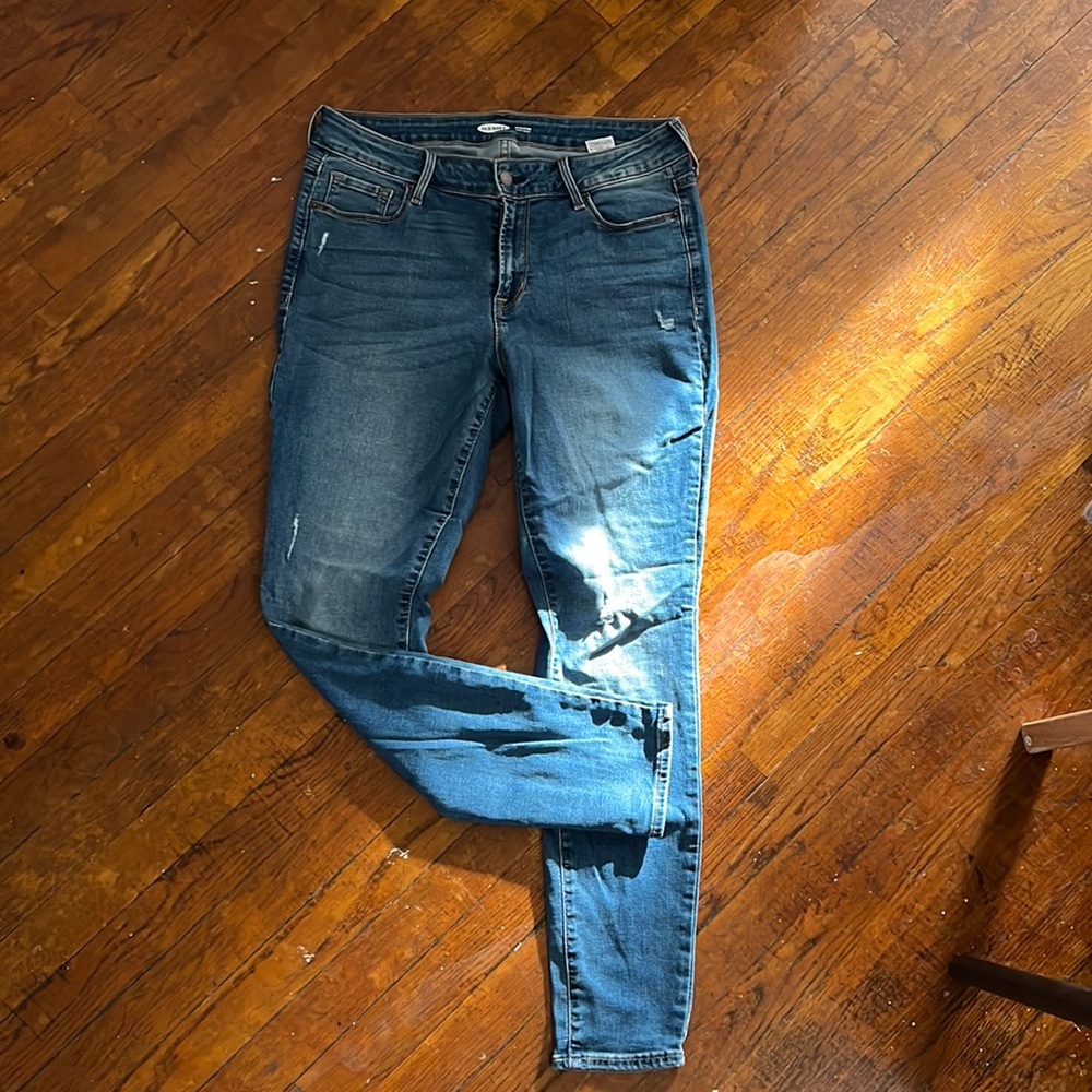 Used Old Navy rockstar super skinny jeans